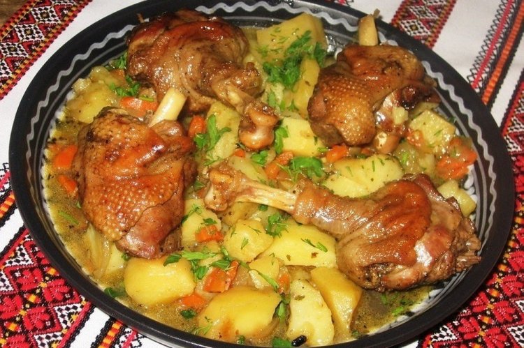Duck with Oranges in an Afghan Kazan