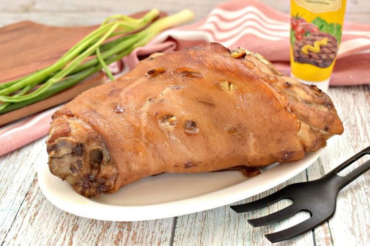 Codillo de cerdo con miel y mostaza en olla afgana