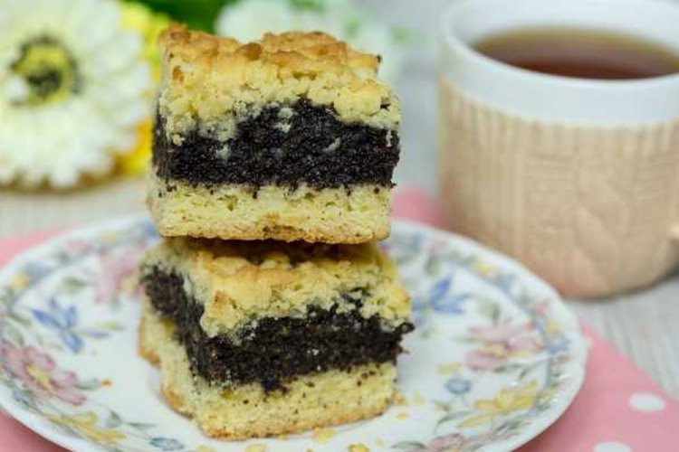 Grated Poppy Seed Pie