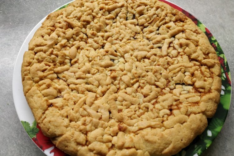Grated Pie in a Frying Pan