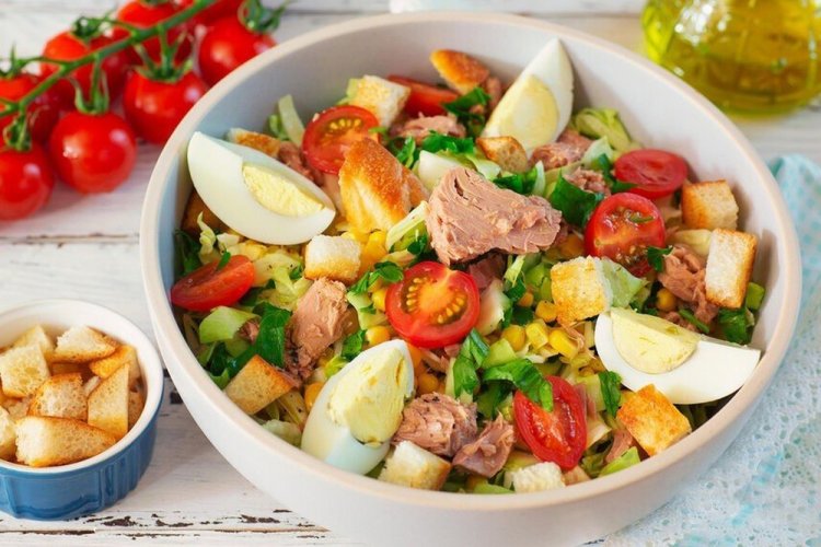 Cabbage, Tuna, and Corn Salad