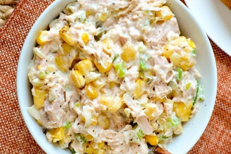 Tuna, Apple, and Corn Salad