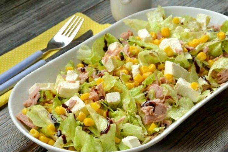 Tuna, Corn, and Feta Salad