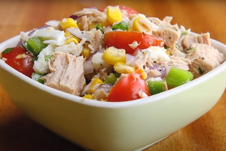 Tuna, Corn, and Vegetable Salad