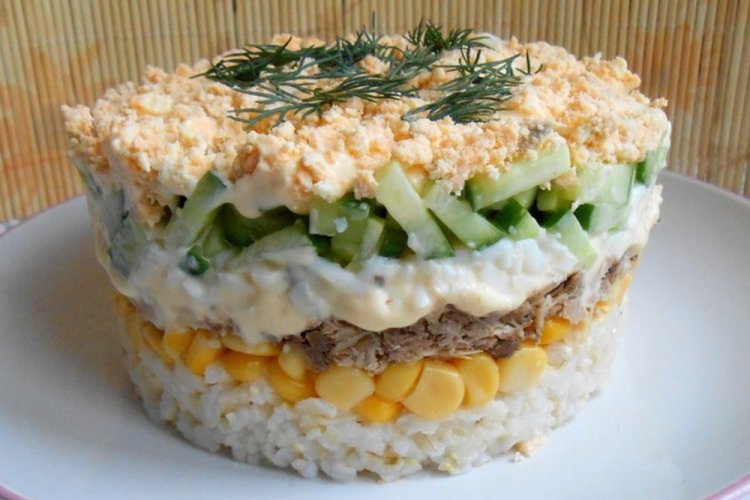 Layered Tuna, Corn, and Cheese Salad