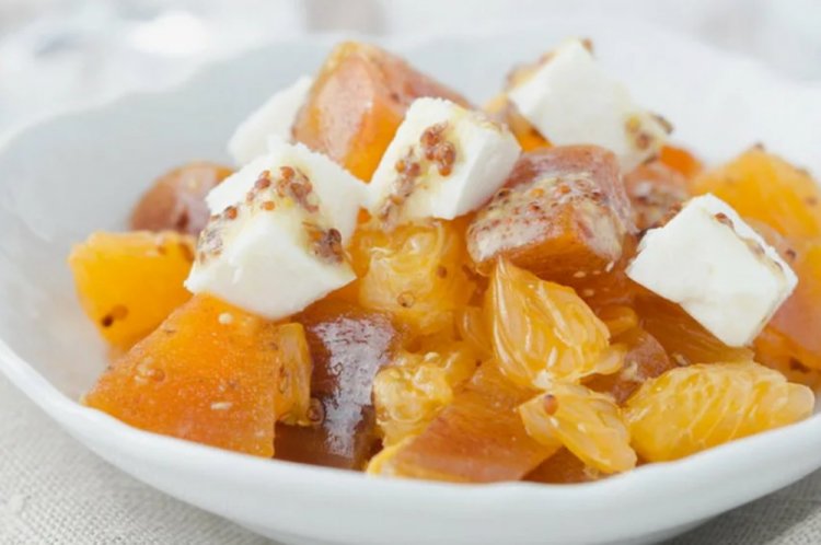 Salad with Tangerines and Persimmon