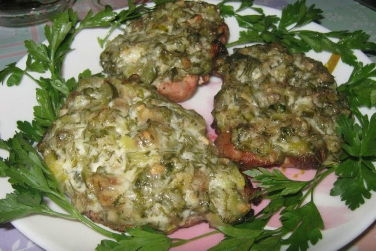 Pork Cutlets with Walnuts
