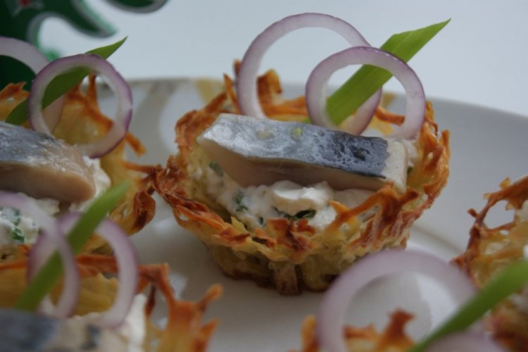 Tartlets with Herring for New Year's