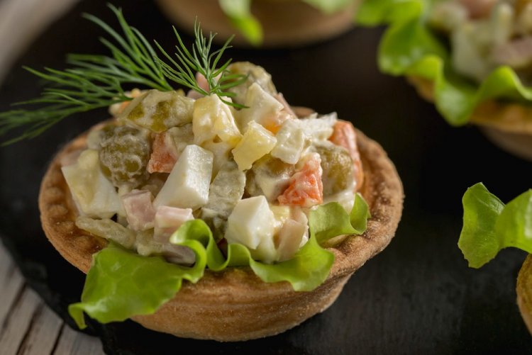 New Year's Tartlets with Olivier Salad