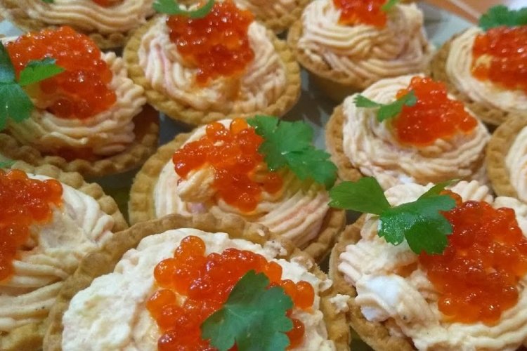 Tartlets with Crab Sticks and Cream Cheese