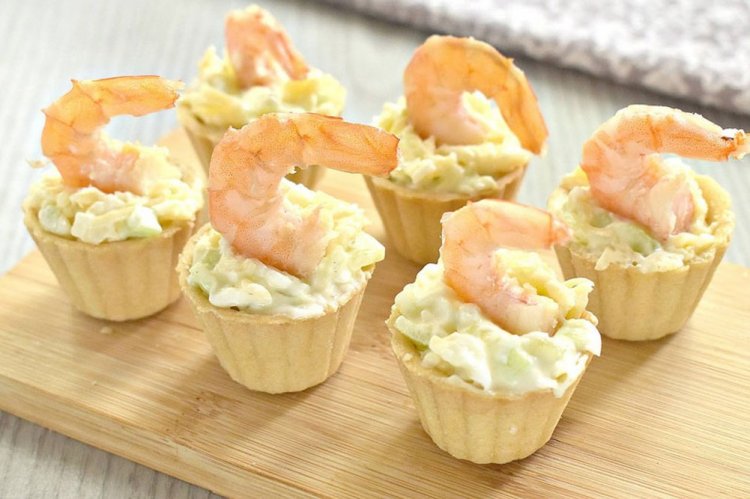 Tartlets with Shrimp and Cheese