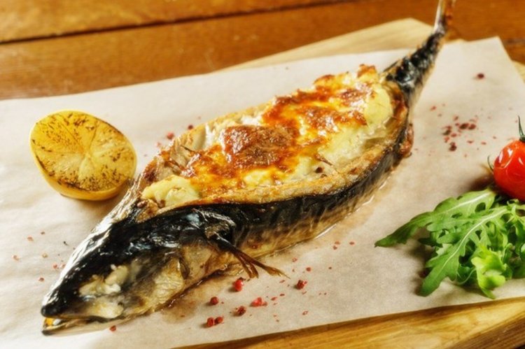 Caballa rellena para Año Nuevo