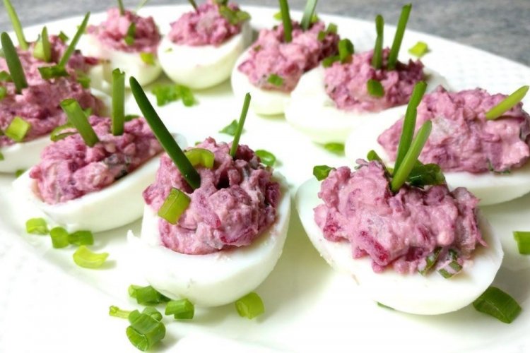 Stuffed Eggs with Herring and Beets