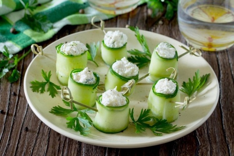Cucumber Rolls with Cottage Cheese