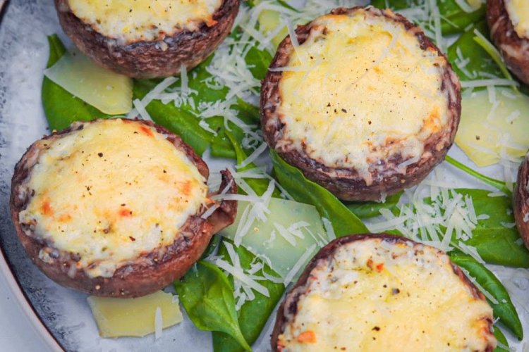 Stuffed Mushrooms with Ricotta and Spinach