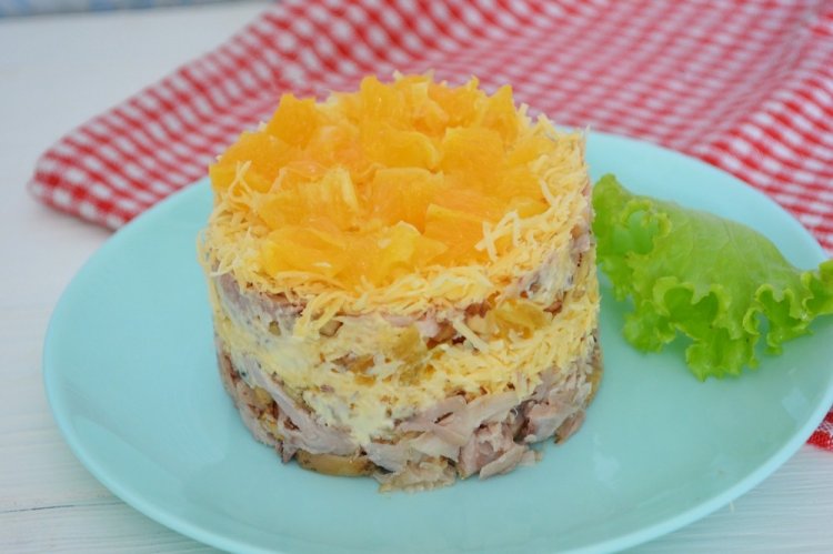 Layered Chicken and Orange Salad