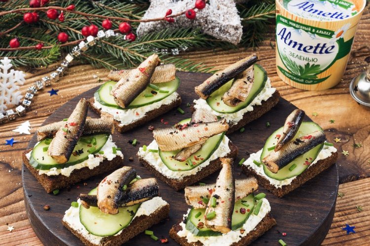 Sprat Bruschetta with Cream Cheese