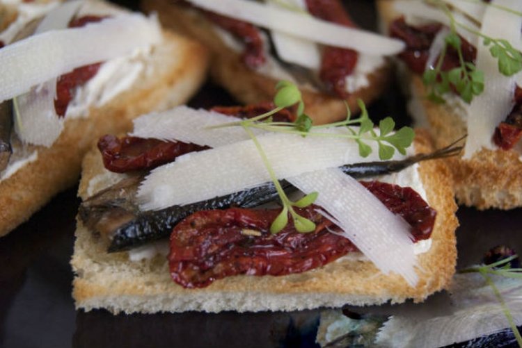 Sprat Bruschetta with Sun-Dried Tomatoes