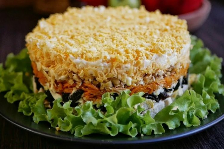 Layered Salad with Chicken, Korean Carrots, Mushrooms, and Prunes