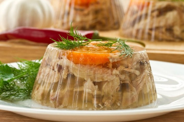 Aspic from Pork Shoulder with Gelatin