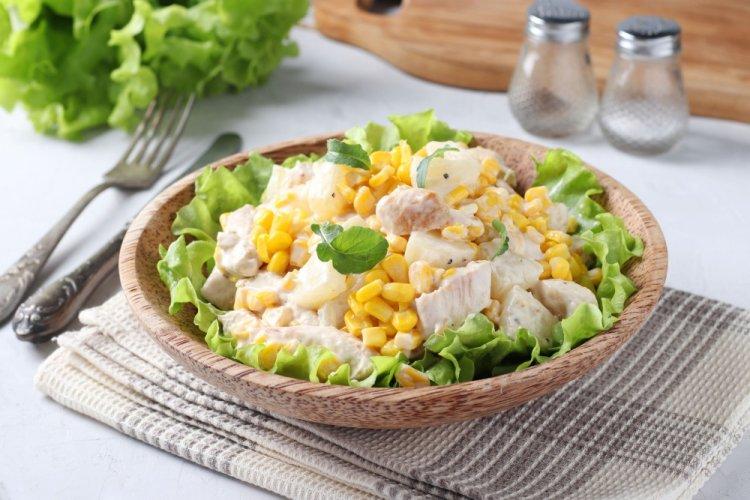 Healthy Salad with Boiled Chicken and Corn