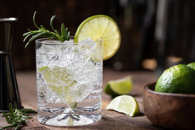 How to Drink Gin Properly