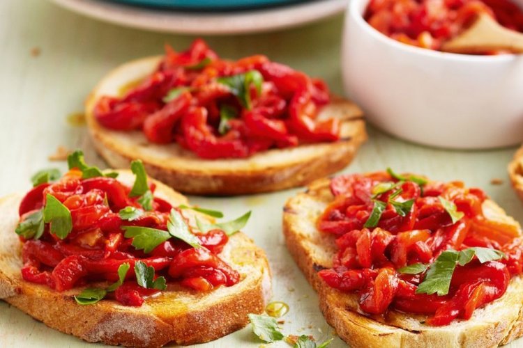 Lentil Sandwiches with Bell Pepper