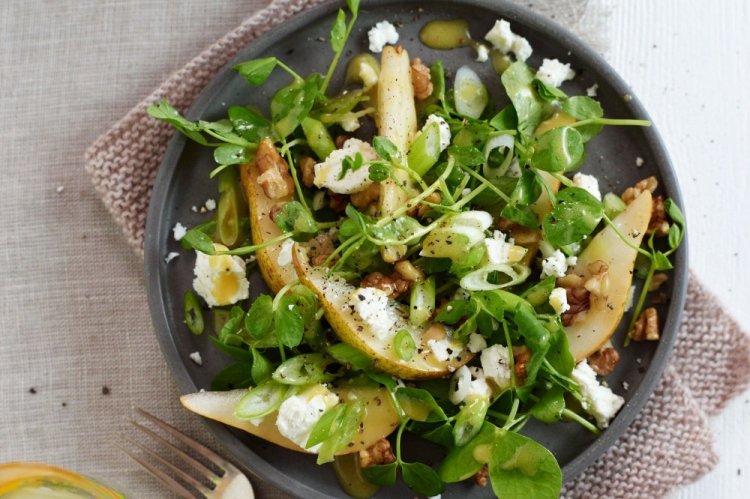 Ensalada de pera y alcachofas