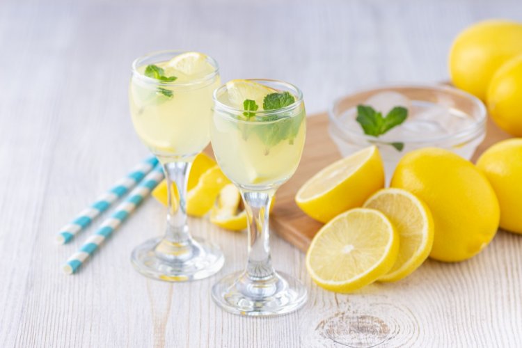 Soda y agua mineral