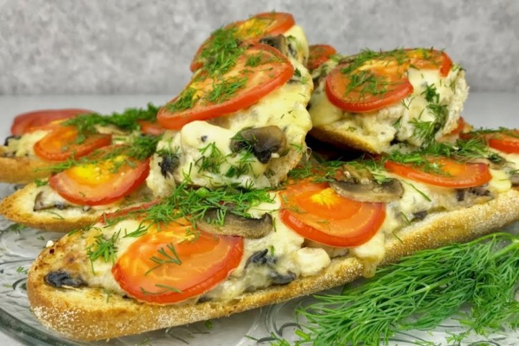 Baked Baguette with Chicken