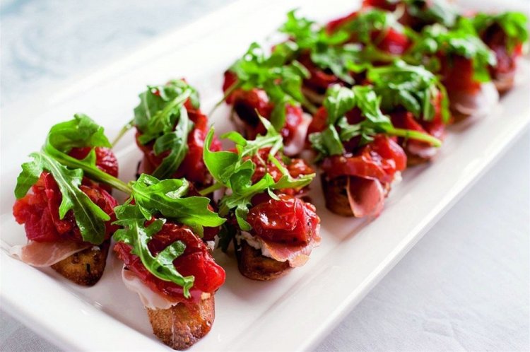 Bruschetta with Jamon and Mozzarella