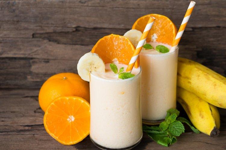 Orange-Banana Smoothie with Greek Yogurt