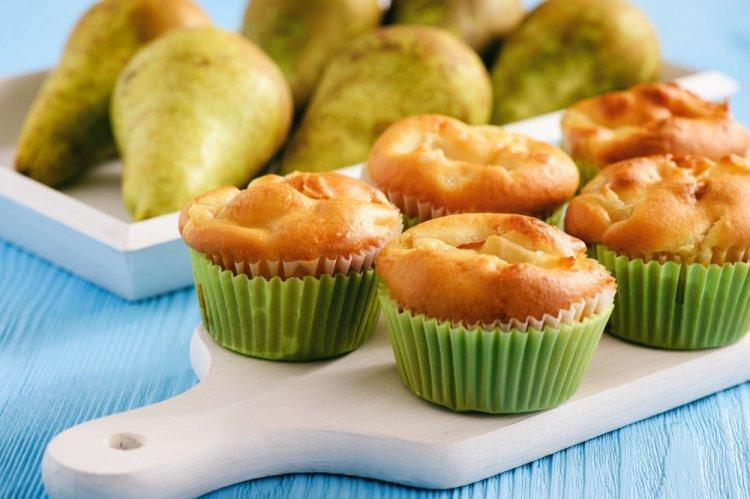 Pear Muffins with Greek Yogurt