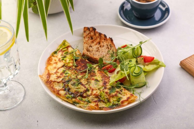 Oatmeal Pancake with Watercress and Mozzarella
