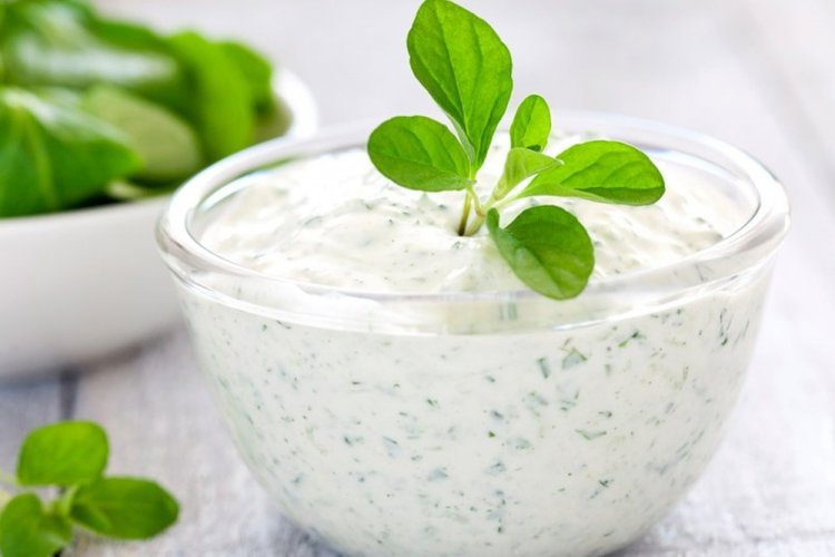 Sour Cream Sauce with Watercress