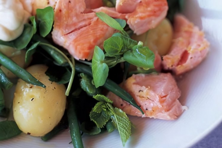 Salad with Smoked Salmon and Watercress