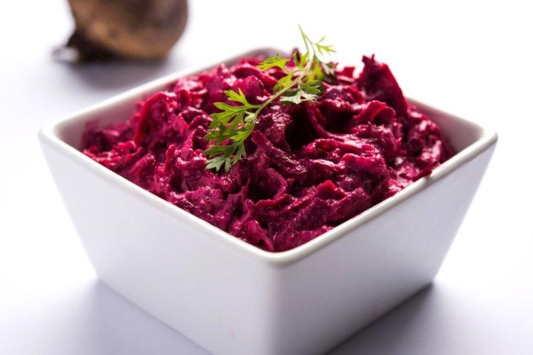 Beetroot Salad with Greek Yogurt