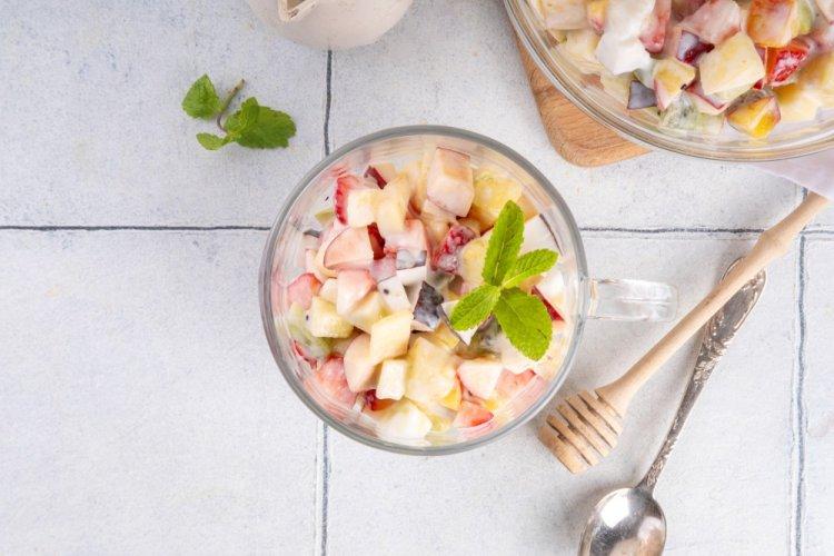 Fruit and Berry Salad with Greek Yogurt