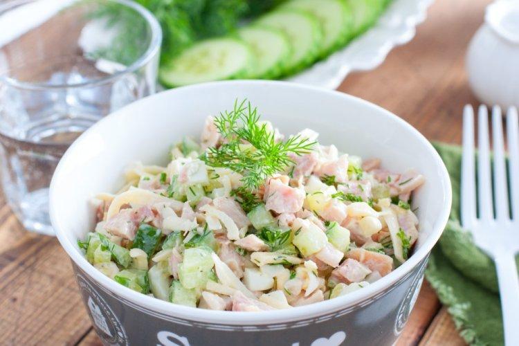 Chicken, Cucumber, and Greek Yogurt Salad