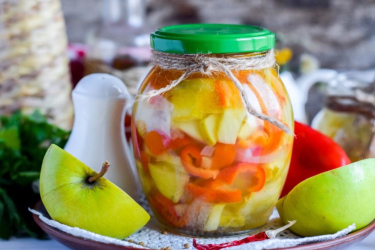 Vegetable Assortment with Apples for Winter