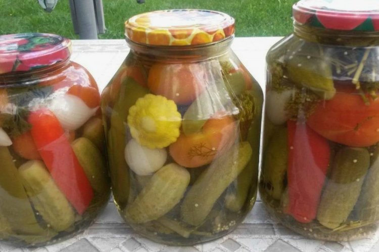 Vegetable Assortment with Pattypan Squash for Winter