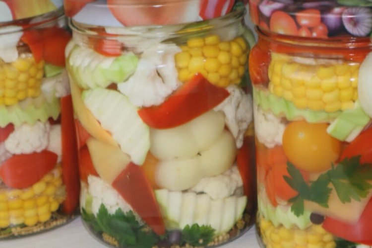 Vegetable Assortment with Corn for Winter
