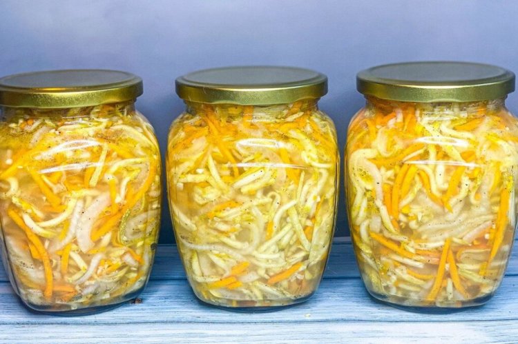 Korean-Style Zucchini Without Sterilization