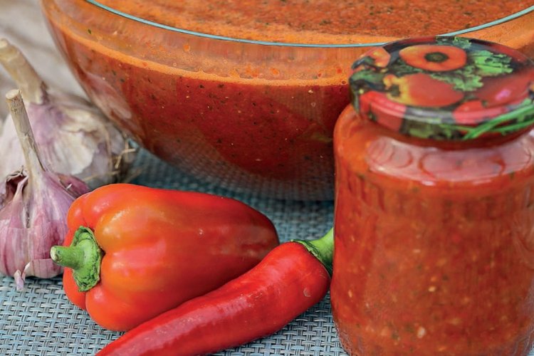 Raw Bell Pepper Adjika