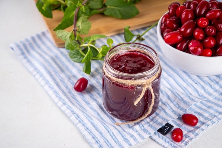Raw Cornelian Cherry Jam