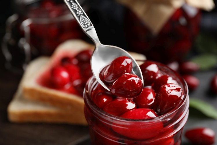 One-Day Cornelian Cherry Jam with Pits