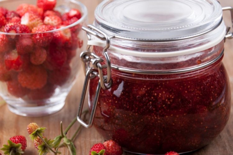 Wild Strawberry Jam with Sterilization