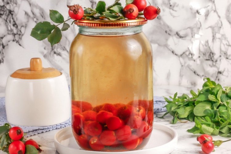Rosehip Compote for Winter