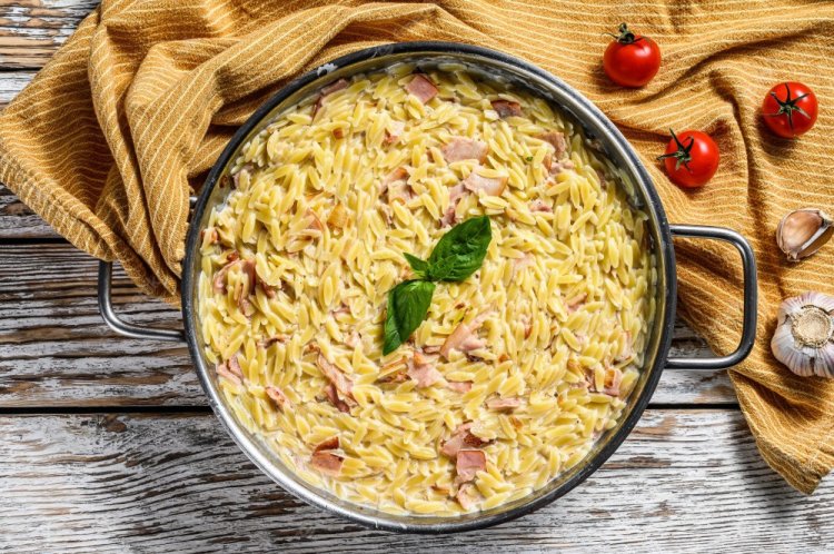Orzo with Bacon in Cream Sauce