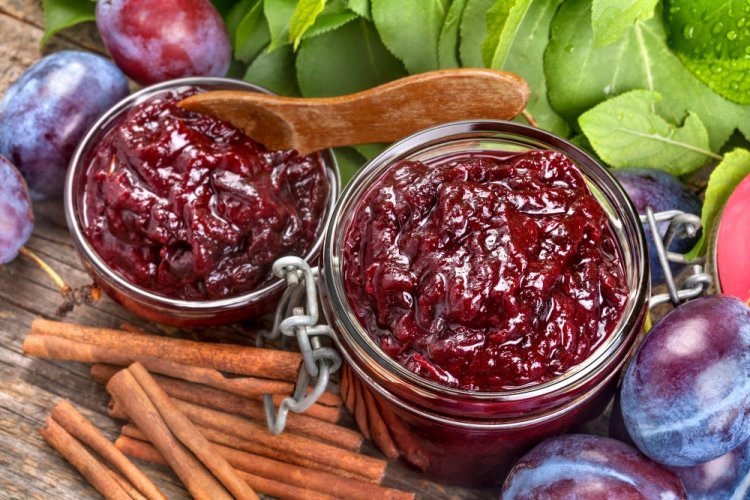 No-Cook Plum Jam